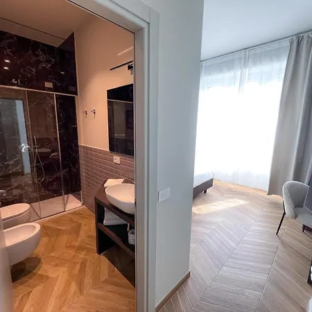 ホテル Rossovino 2*