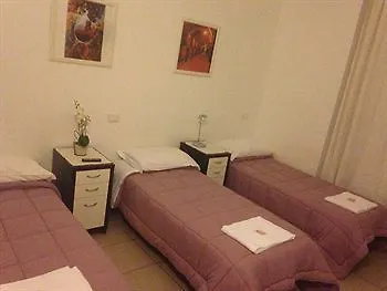 米兰罗索维诺酒店 酒店 2*