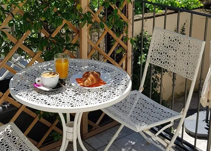 Szálloda Rossovino 2*