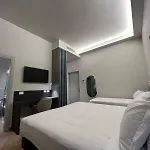 Rossovino ホテル 2*