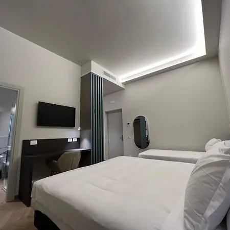 Rossovino Hotel 2*